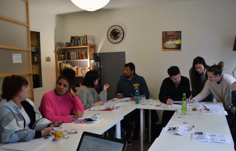 Atelier discussion français pour les étrangers à FLE Nantes